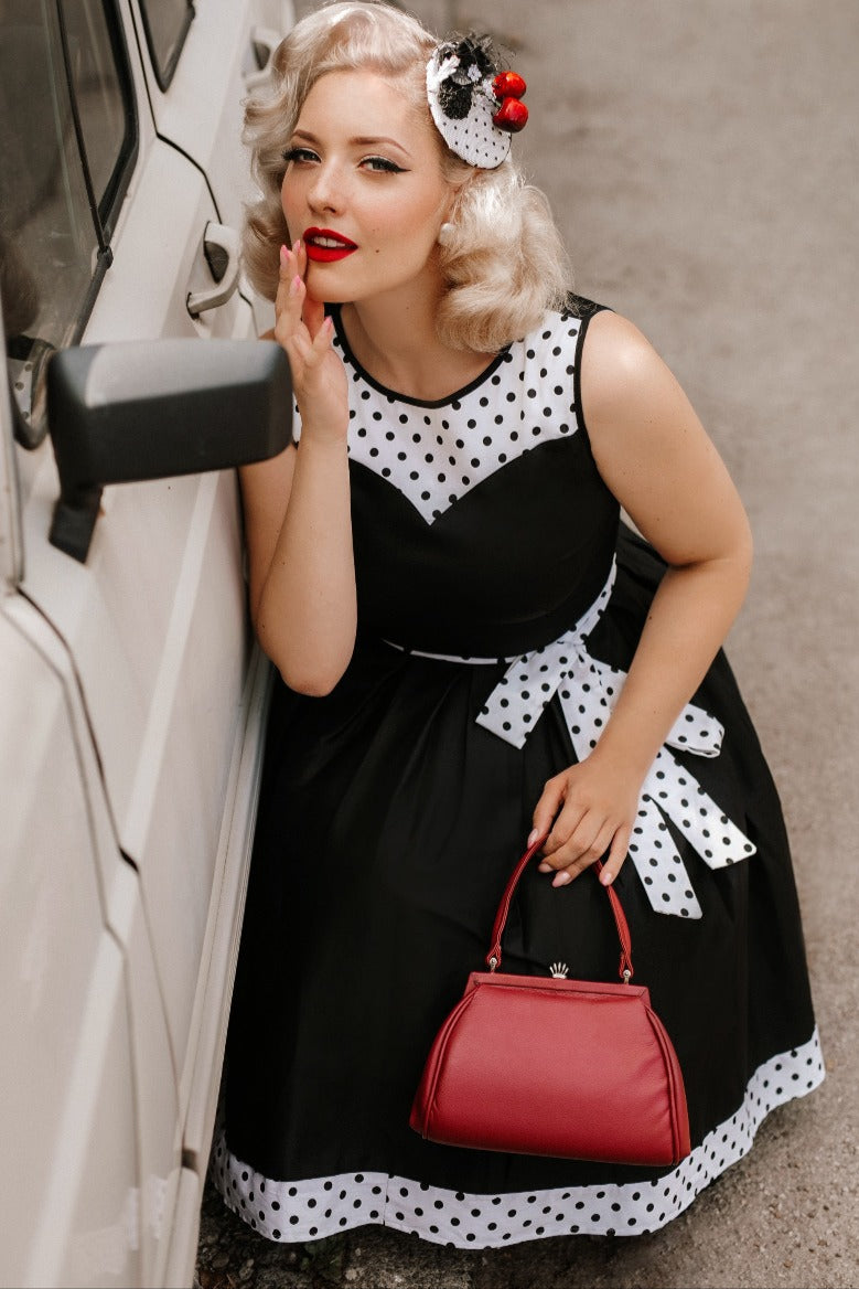 Elizabeth Sleeveless Swing Dress in Black/White Polka Dots