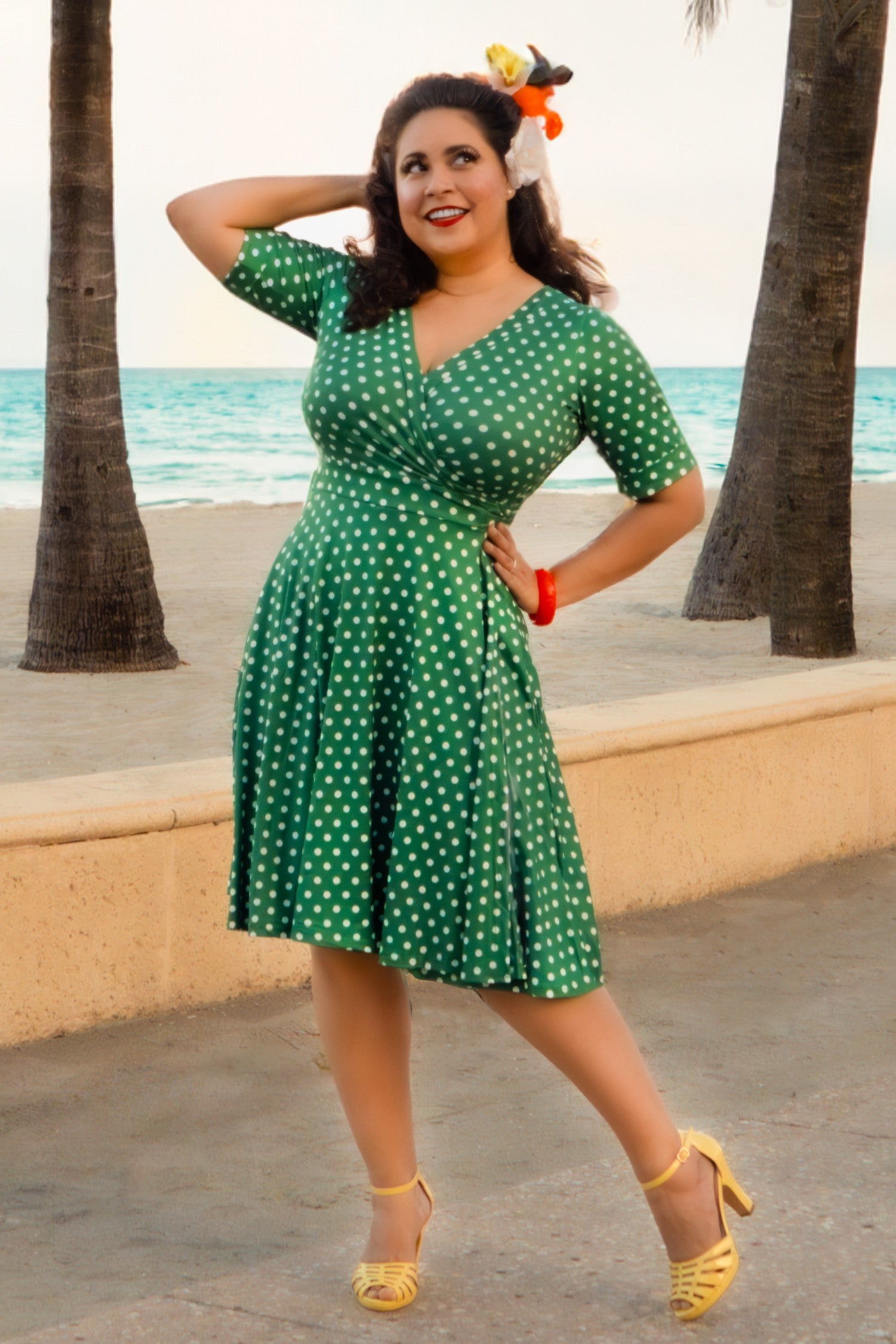 Stylish & Casual Green Polka Dot Wrap Dress for Every Occasion