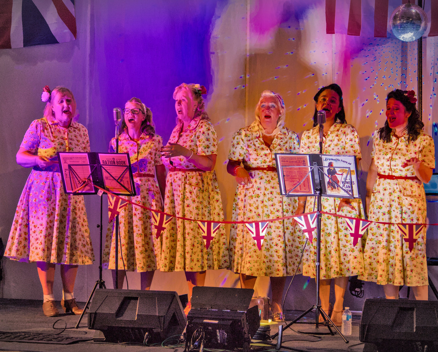 The lovely women in Mabel Retro Floral Midi Shirt Dresses