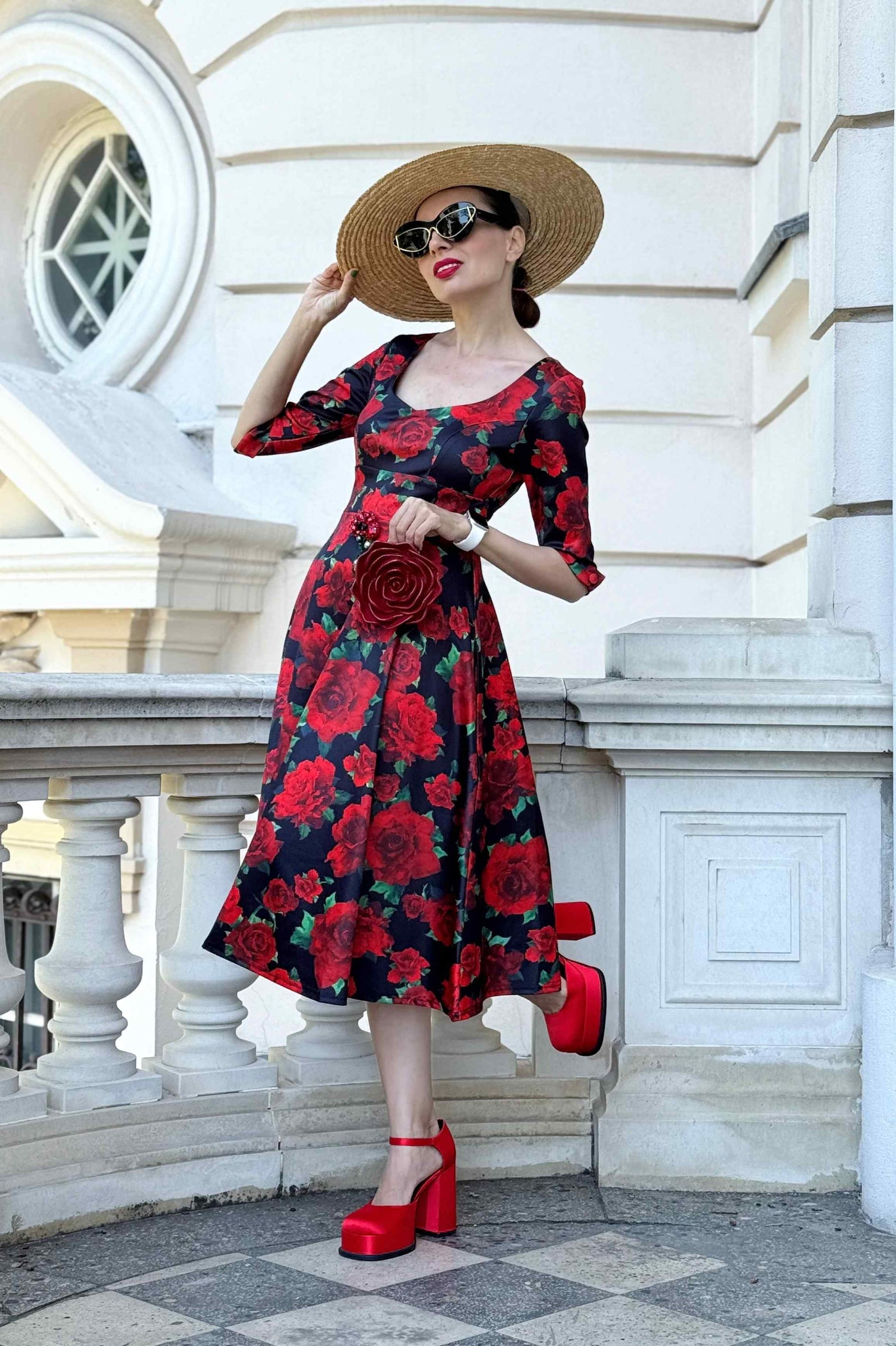 Scarlette Red Rose Formal Dress in Black
