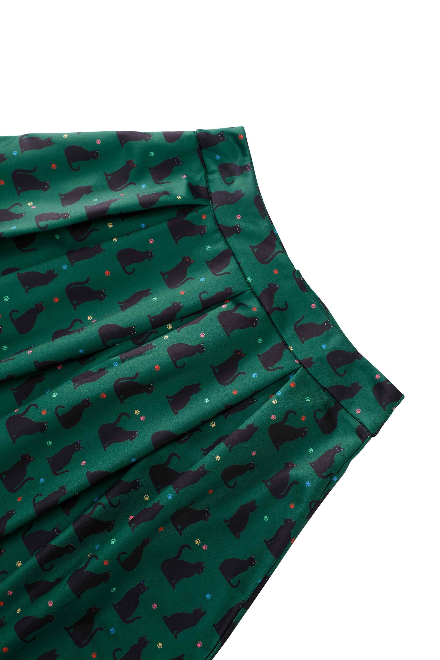Waistband of Aisley Black Cat Pleated Midi Skirt In Green
