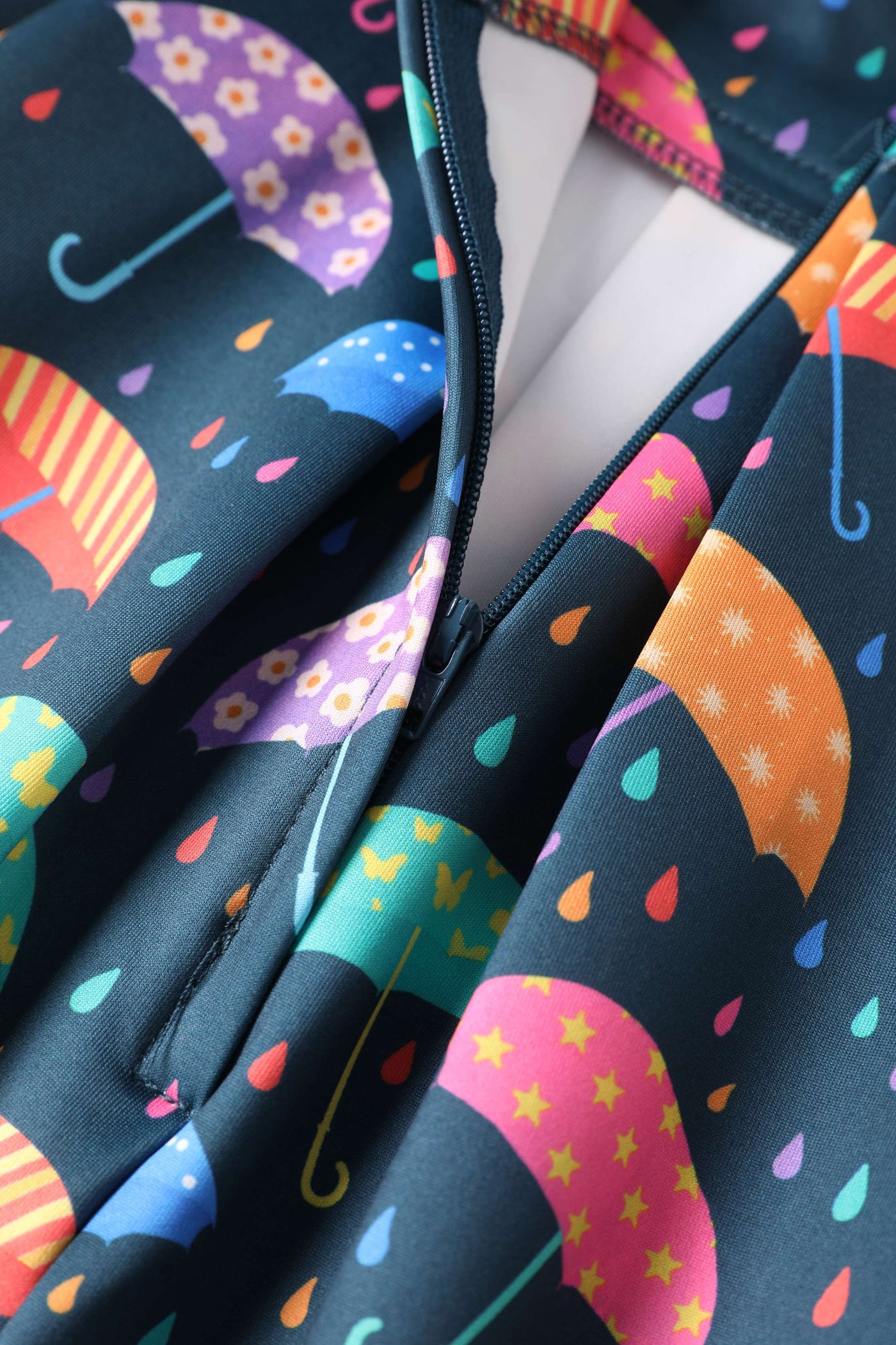 Zipper of Aisley Rainy Day Midi Skirt