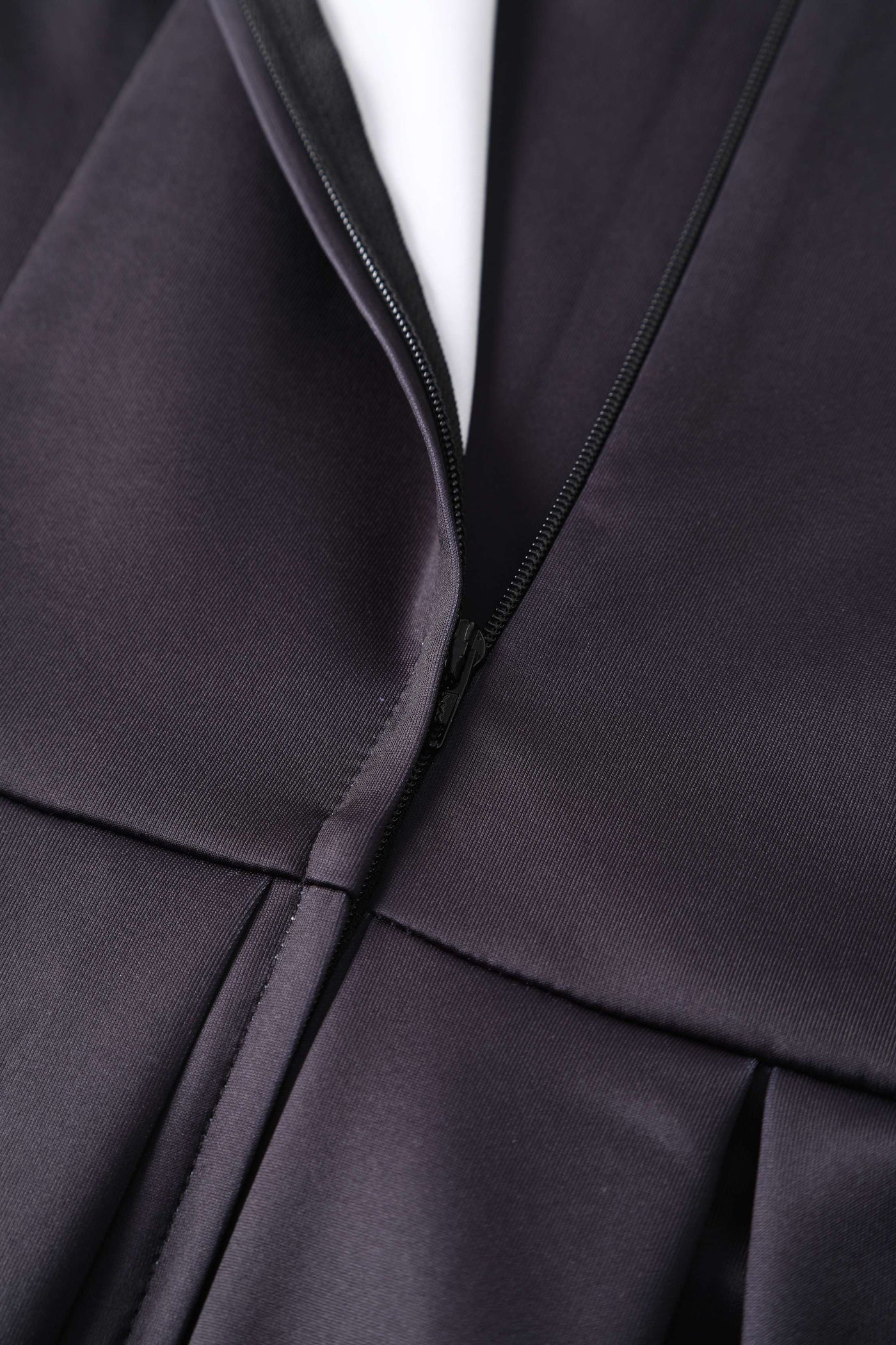 Zipper of Amanda Hydrangea Black Flared Dress