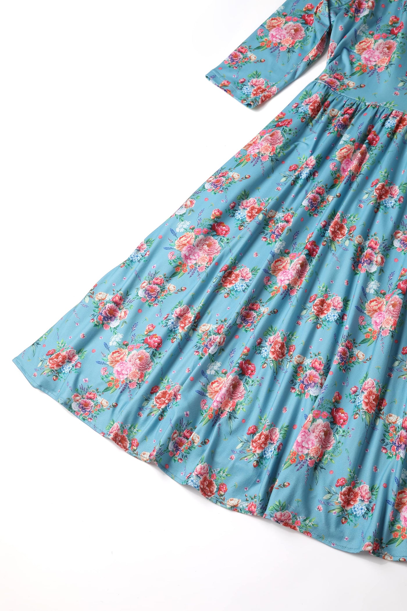 billie blue floral english garden dress skirt close up