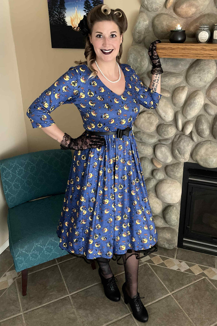 long sleeve pin up dress Billie Blue Pinup Witch Long Sleeved Dress