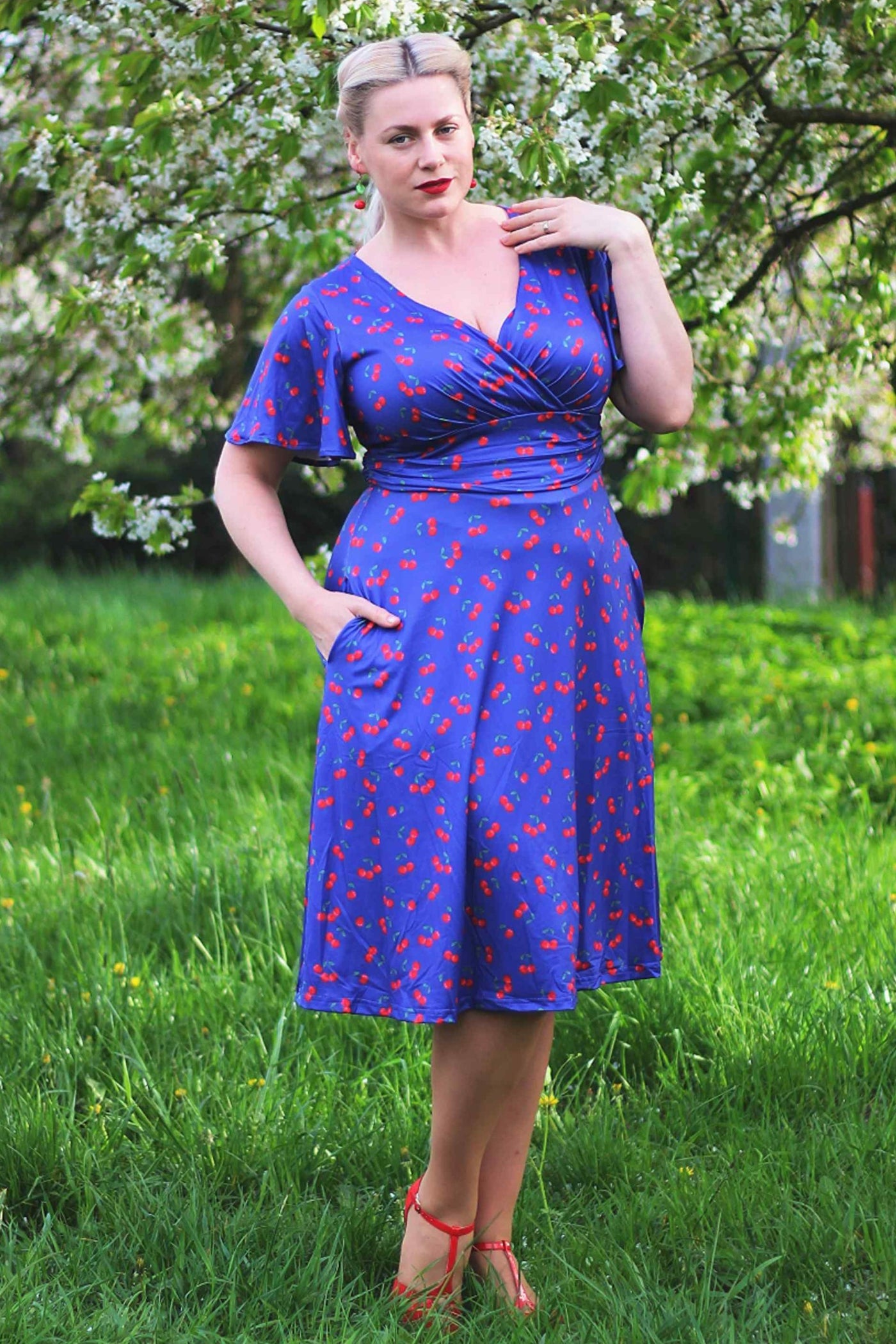 Knee Length Navy Tea Dress Vintage Inspired Poppy Print Knee Length Tea Dress 1930s 1940s Style Knee Length Navy Tea Dress Vintage Inspired Poppy Print Knee Length Tea Dress 1930s 1940s Style