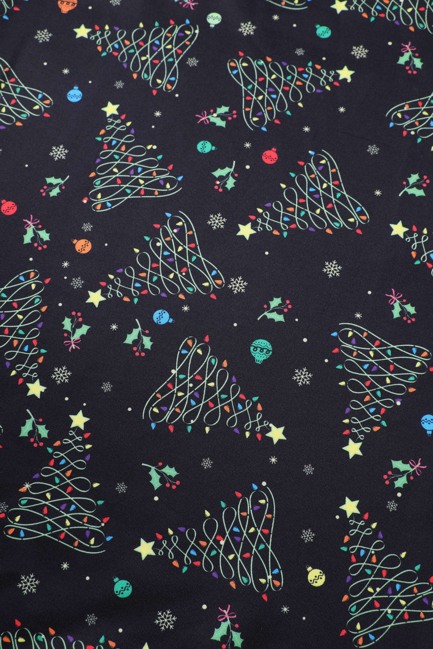 Pattern of Christmas Light Midi Dress In Black 