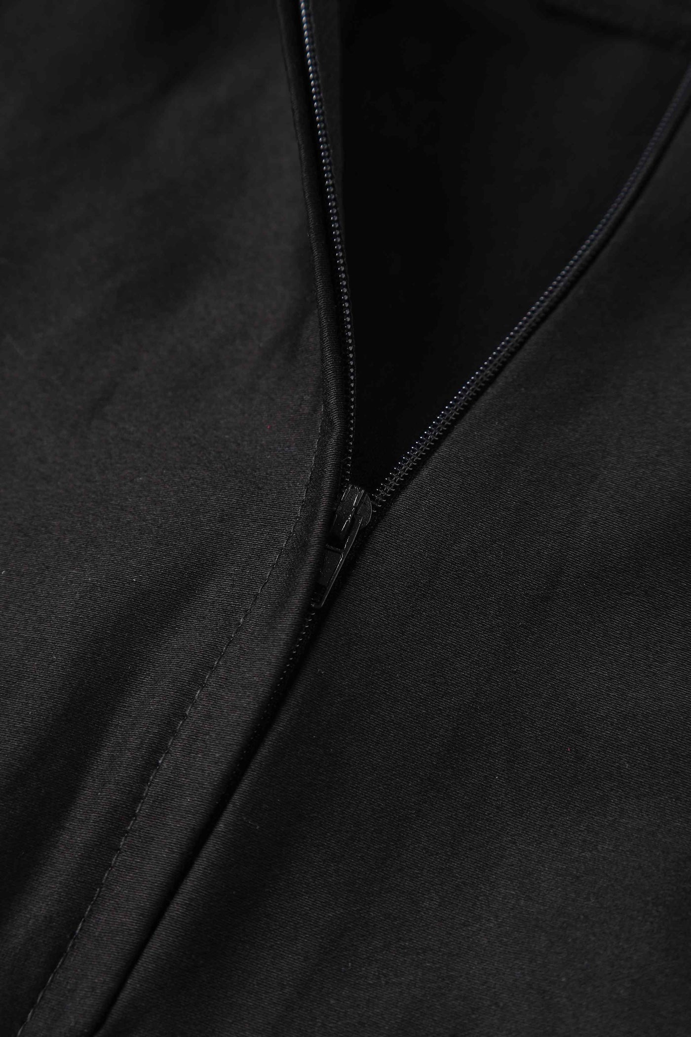 Zipper of Elizabeth II Short Sleeved Polka Dot Mesh Dress