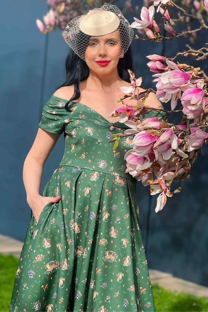 green woodland dress Robe 'Austra' brode couleur vert foret forest / XS