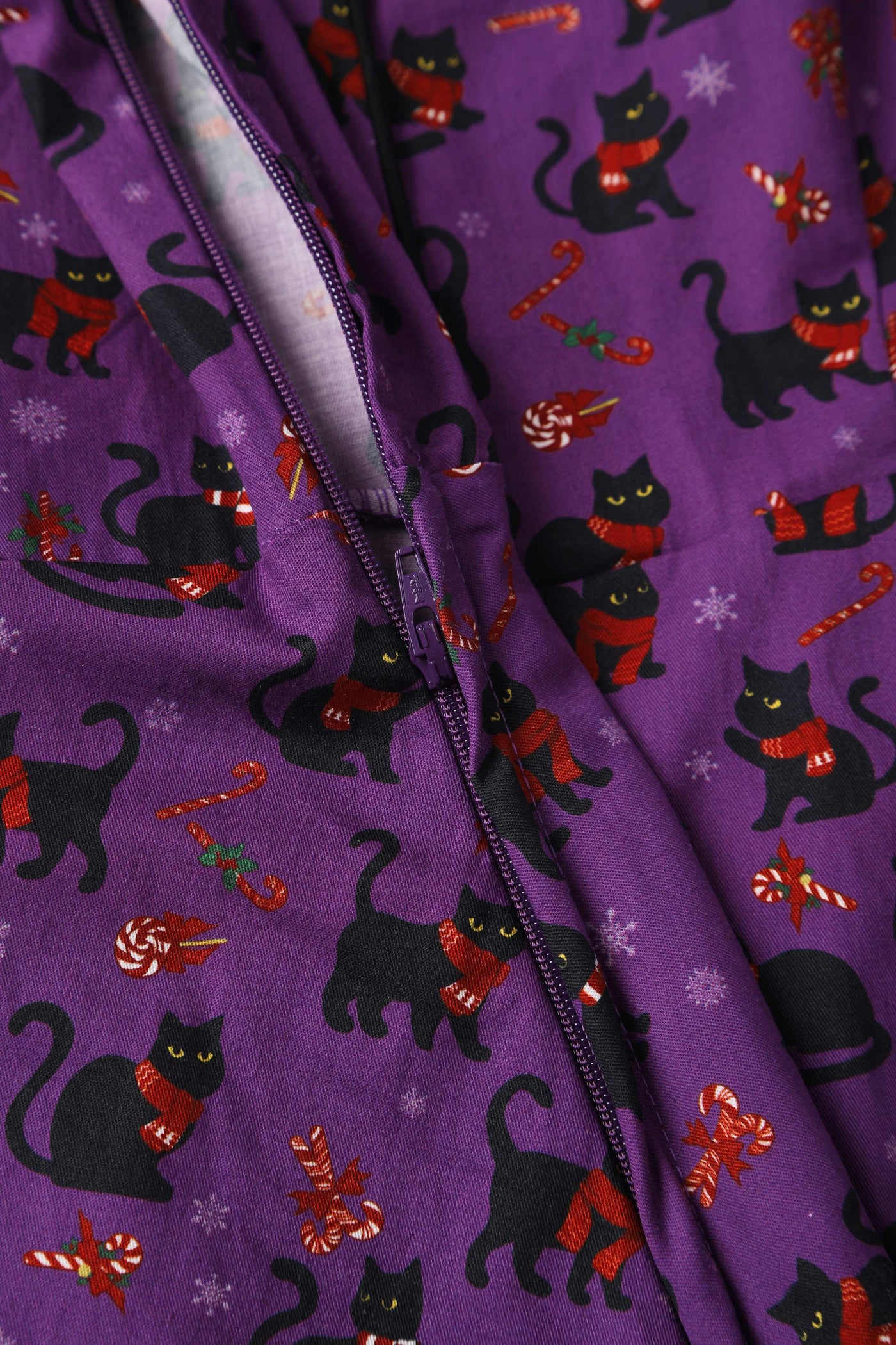 Zipper of Mabel Festive Cat Shirt Dress In Purple