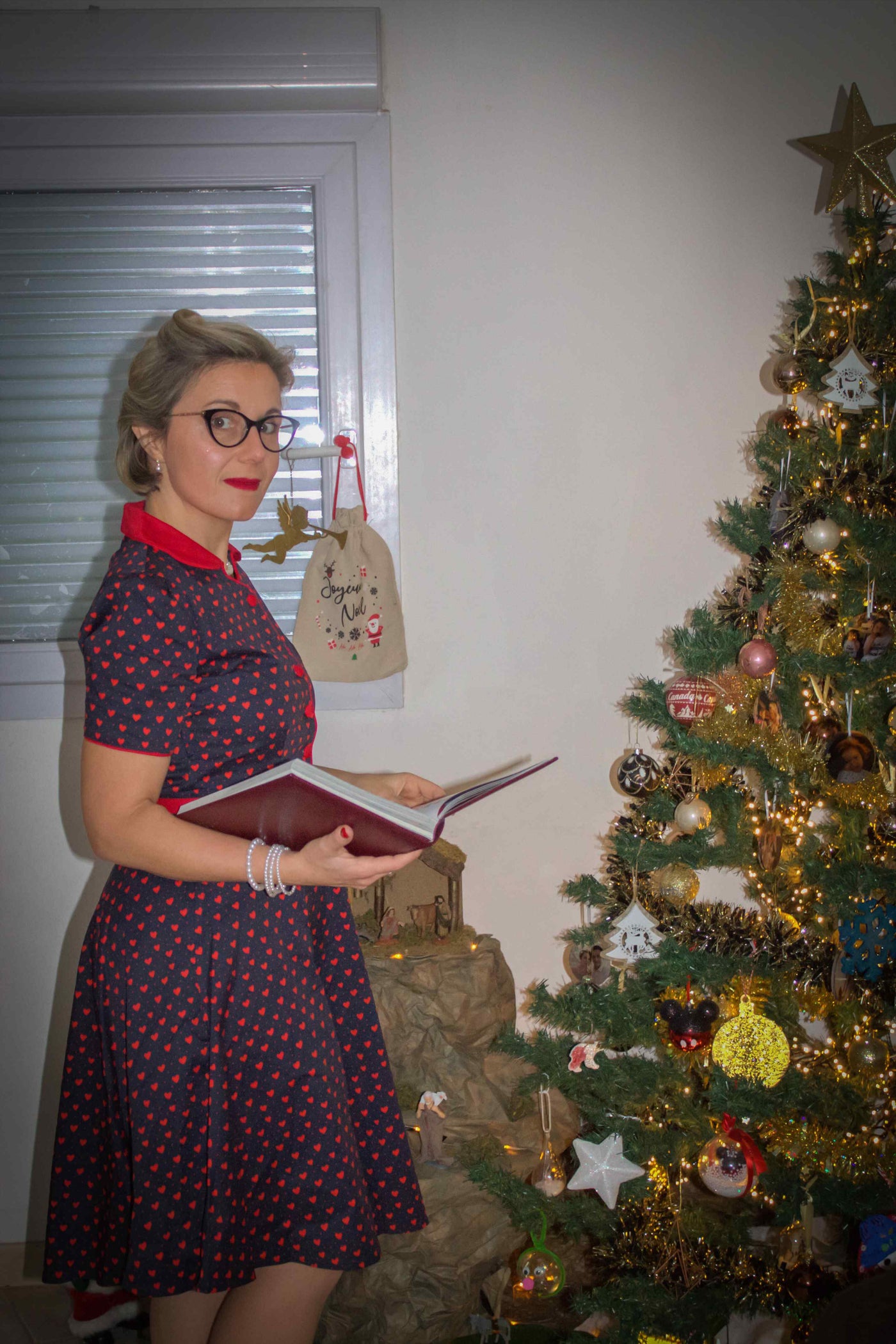 A model wearing Rockabilly Heart Shirt Dress