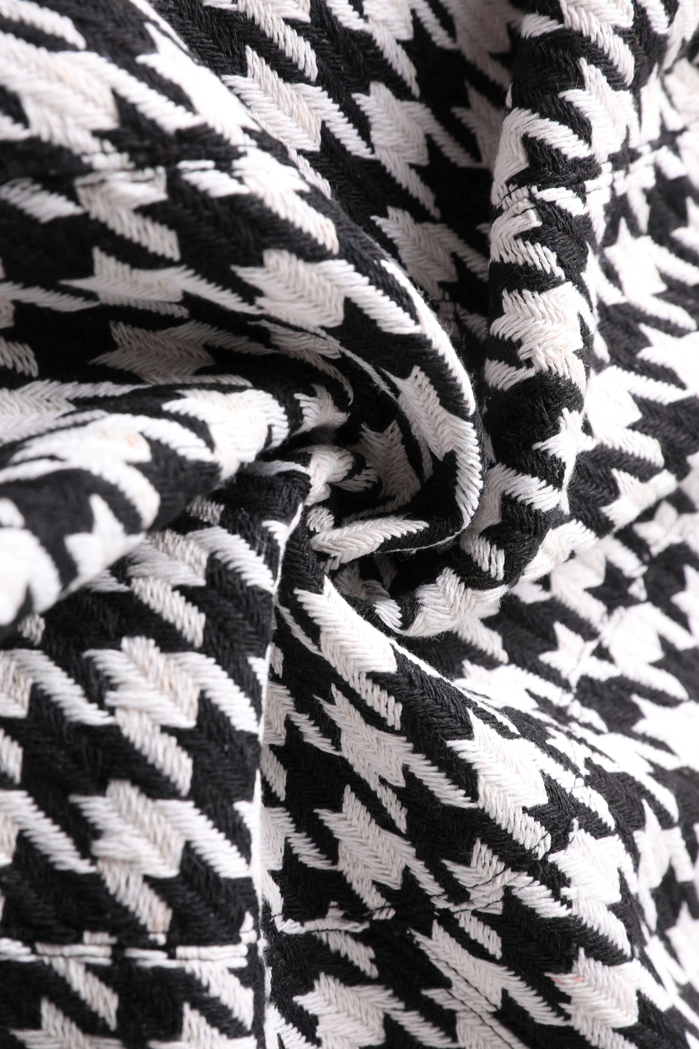 Monochrome Houndstooth Cape Jacket | Sophisticated 50s Style