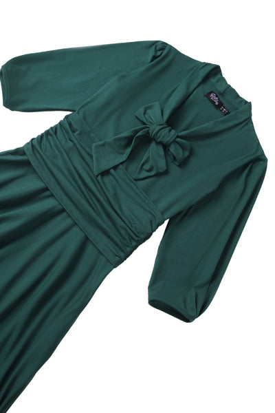 Close up view the top of Sandra Bow Tie Casual Dress In Emerald Green