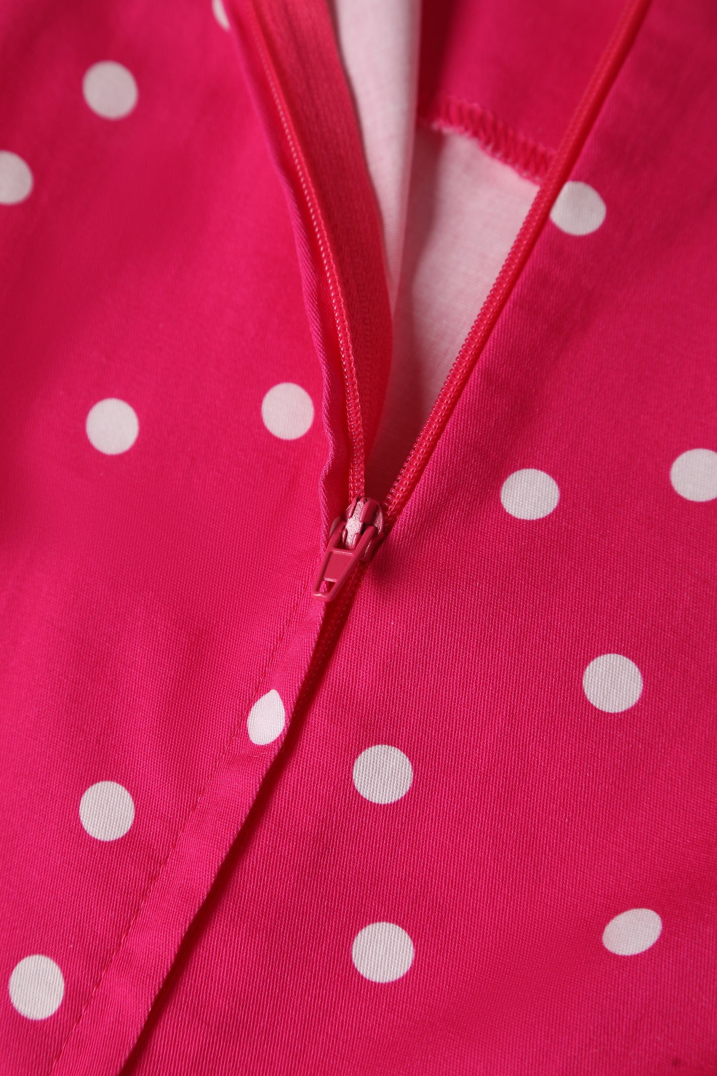 Stylish 50's  Retro Swing Dress in Dark Pink