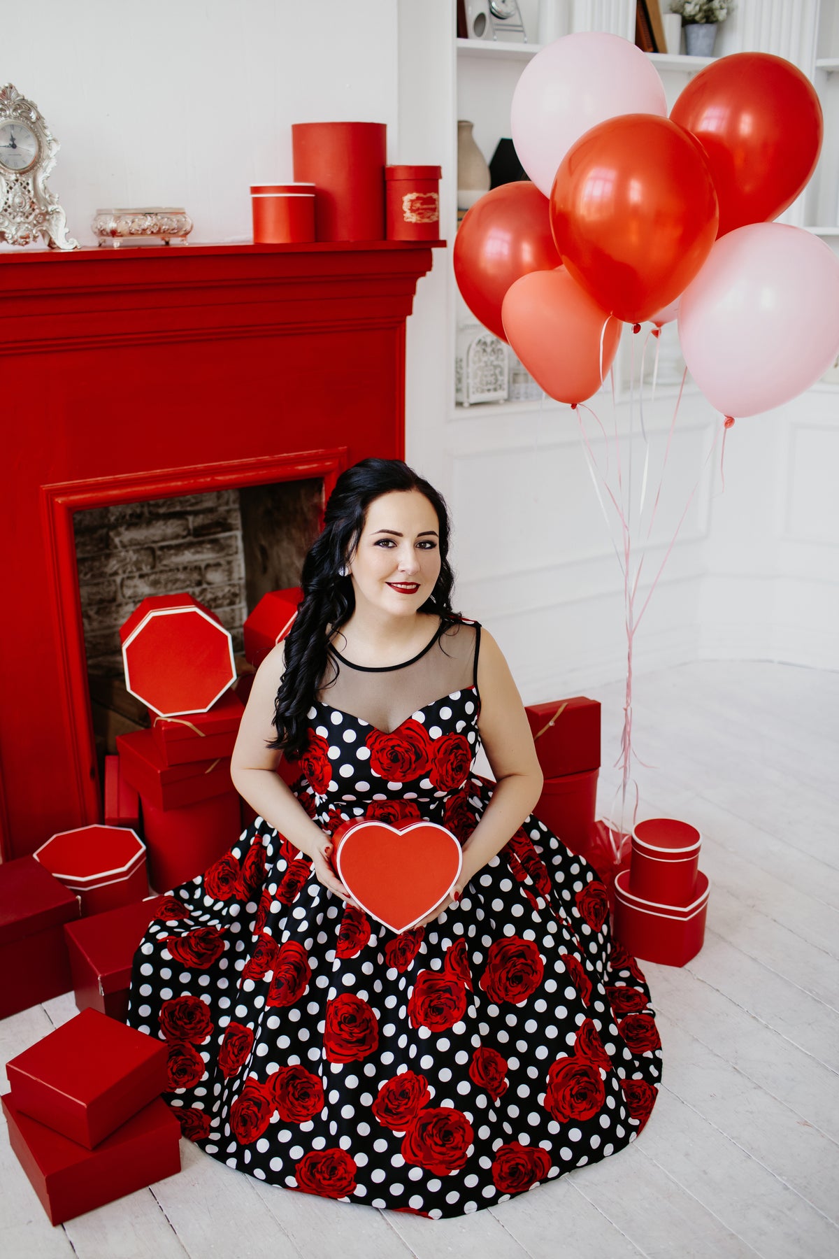 Elizabeth Vintage Polka Dot Roses Party Dress in Black Red