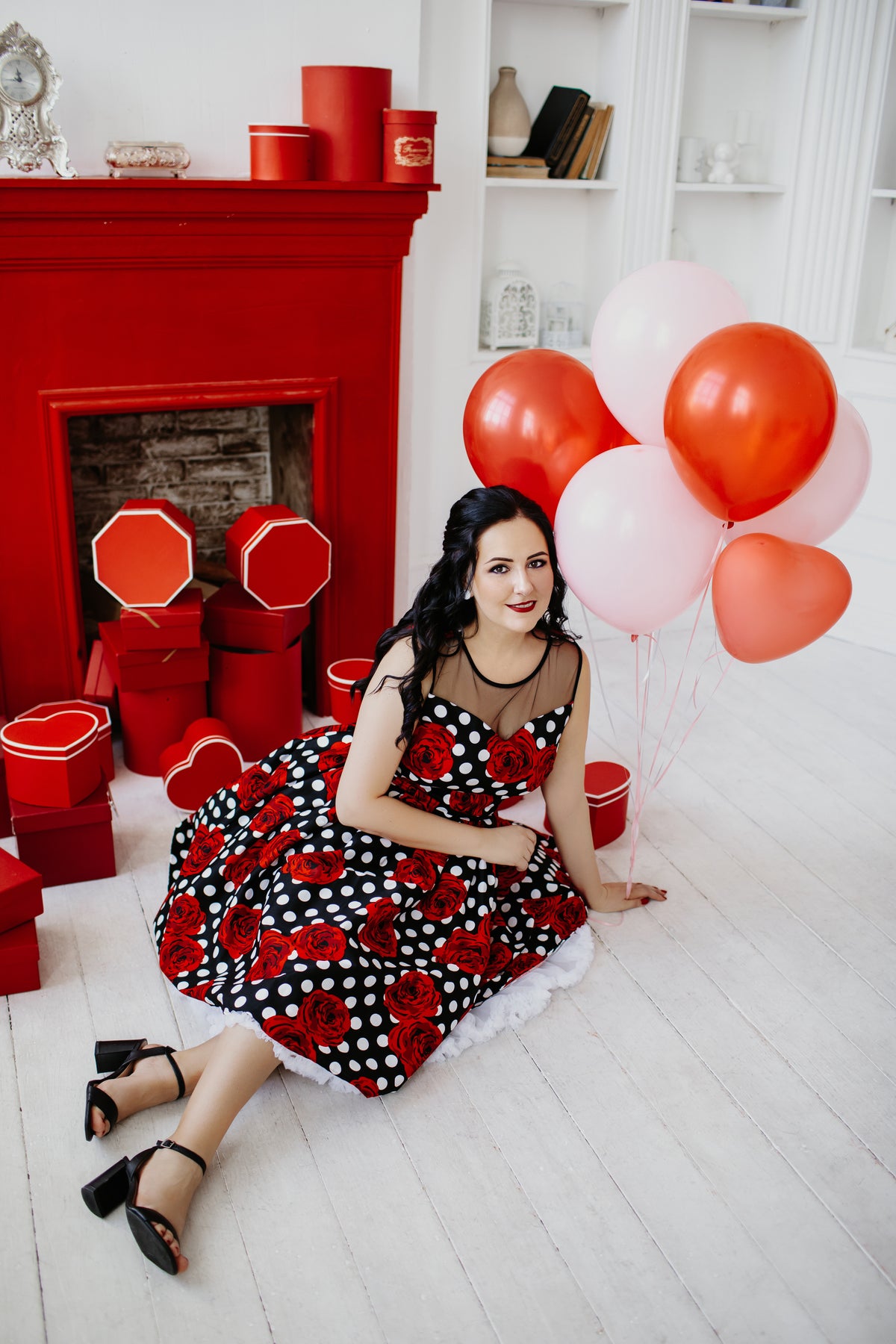 Elizabeth Vintage Polka Dot Roses Party Dress in Black Red