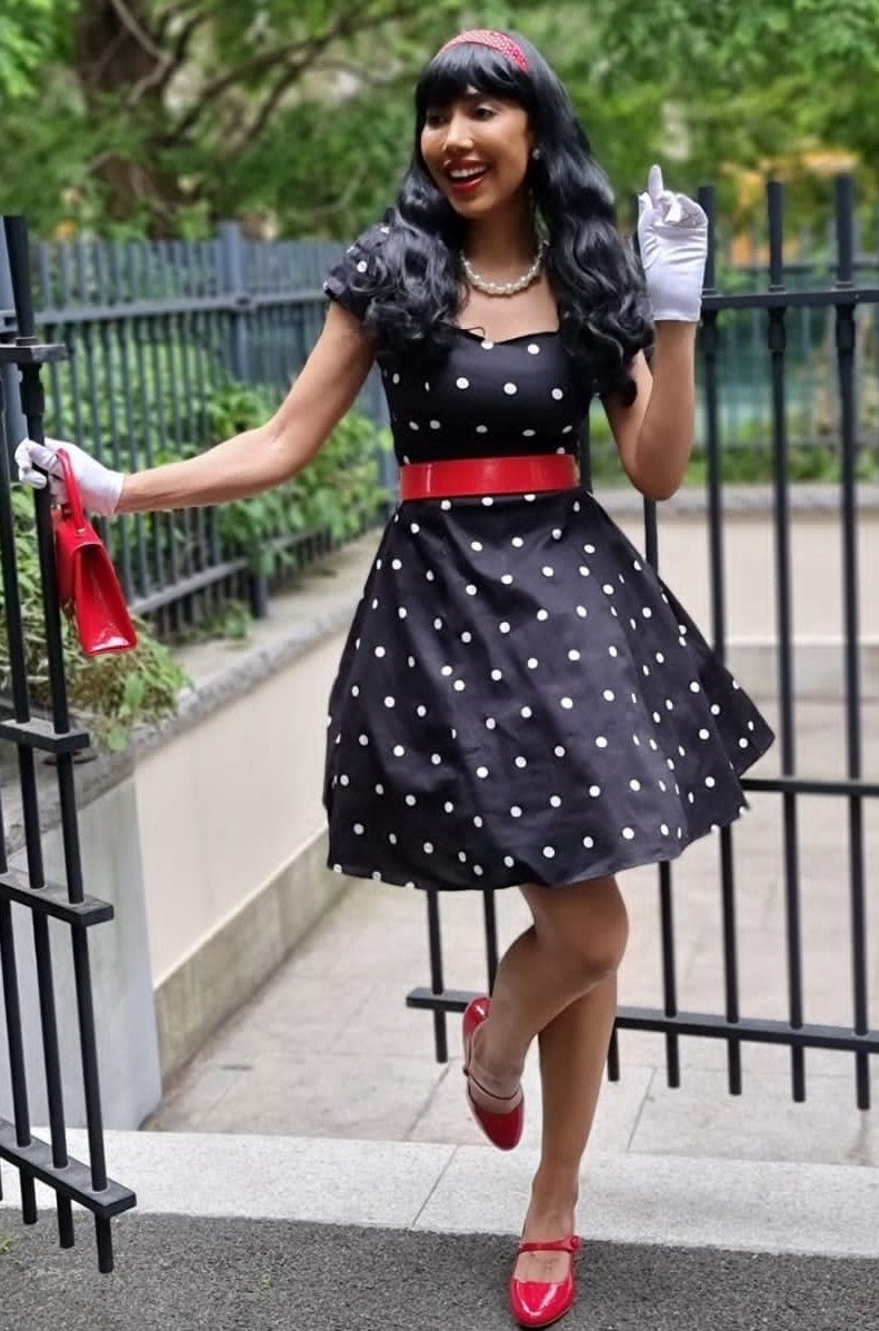 Woman's Flirty Fifties Style Polka Dot Dress In Black & White