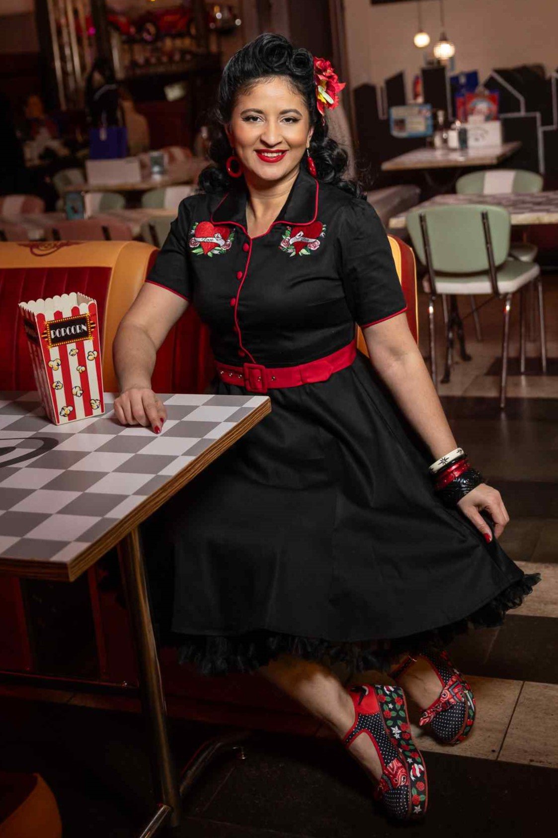 Black heart embroidered t shirt dress outlet