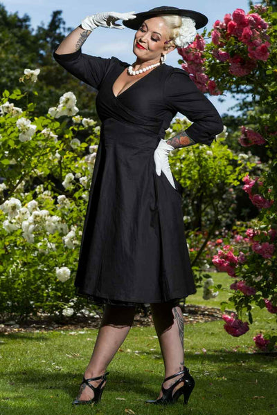 Long Sleeve 50s Style Swing Dress in All Black