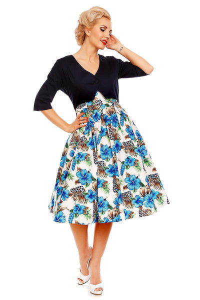 Short Sleeved 50s Pleated Dress in White-Blue Orchid