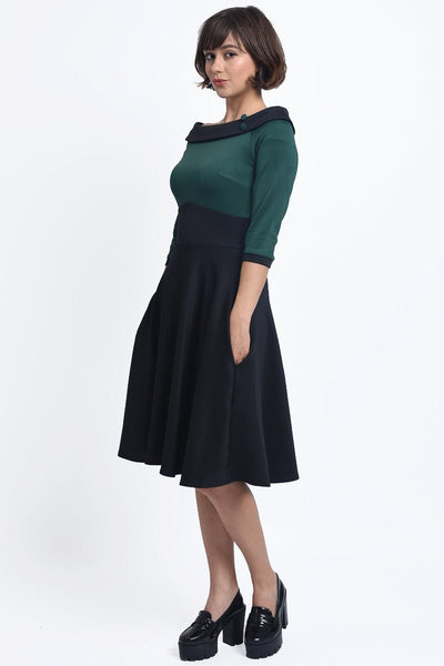 Deborah Flattering Long Sleeves Swing Tea Dress Green & Black